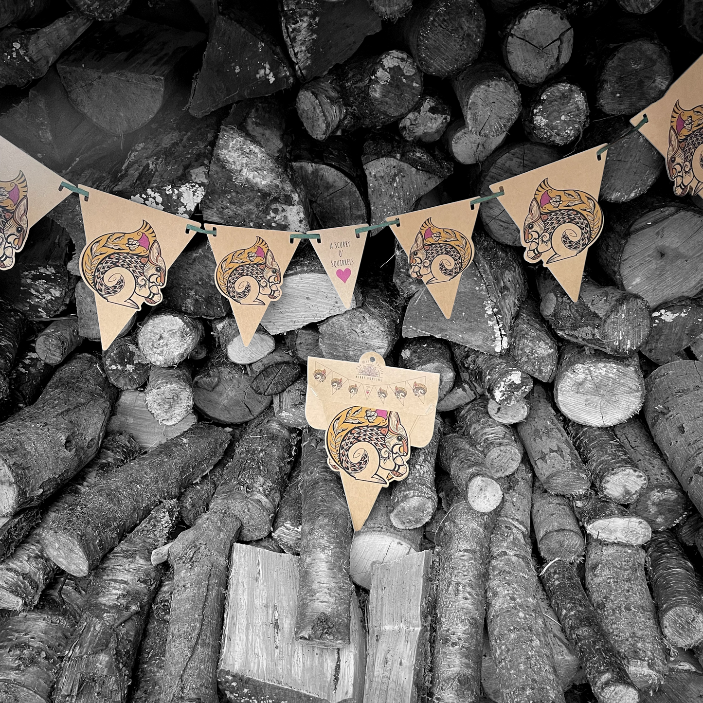 Merry Bunting