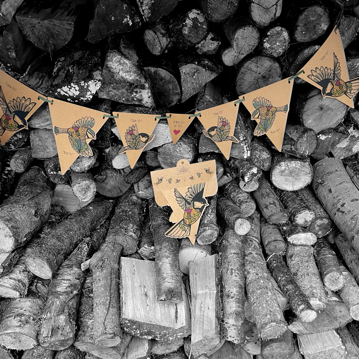 Merry Bunting