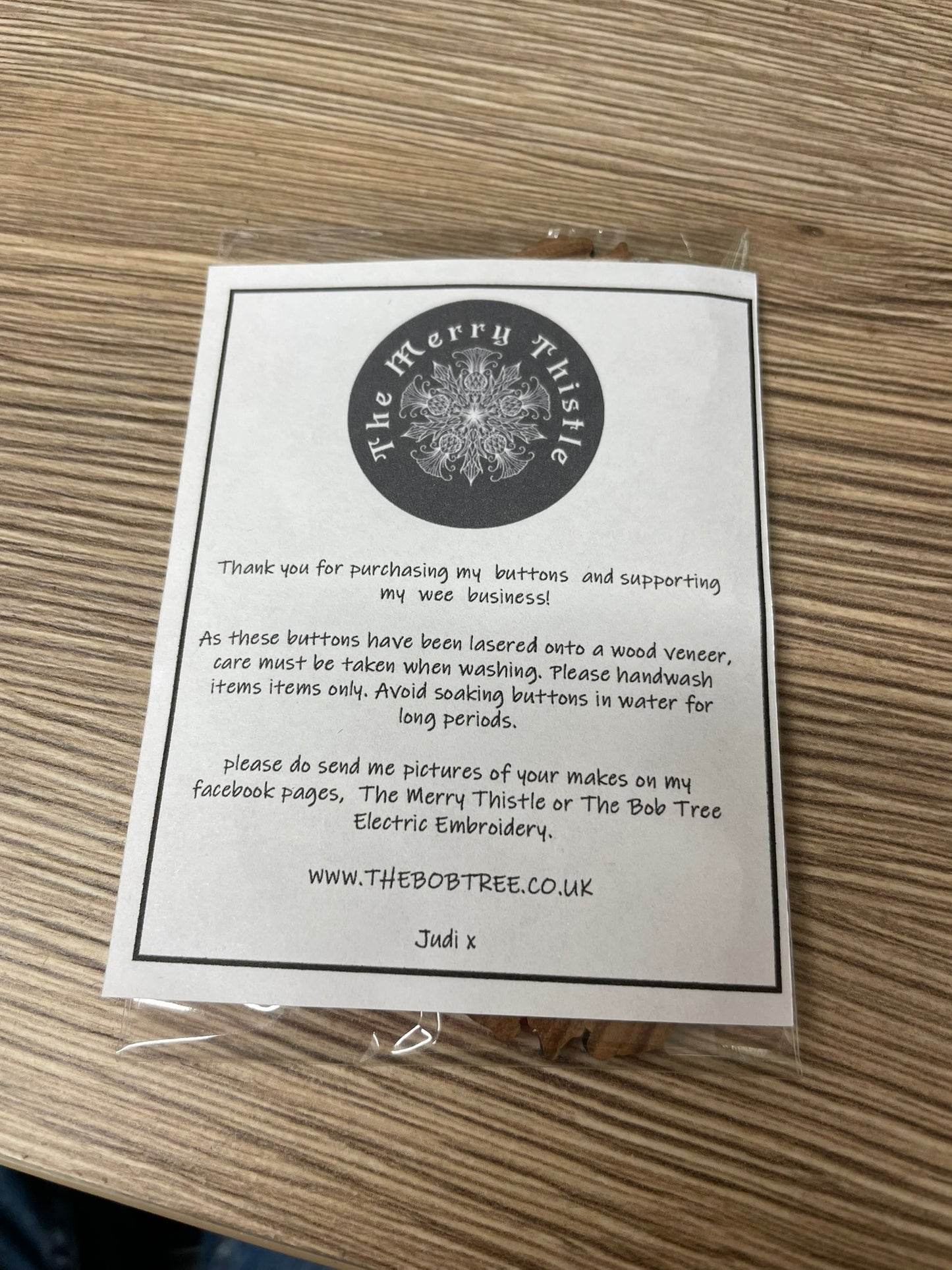 Merry Thistle Buttons