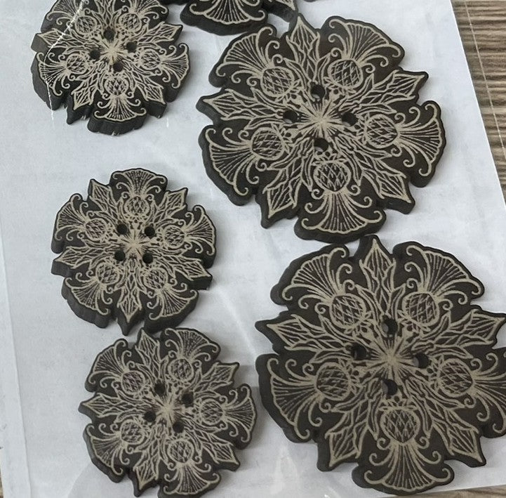 Merry Thistle Buttons