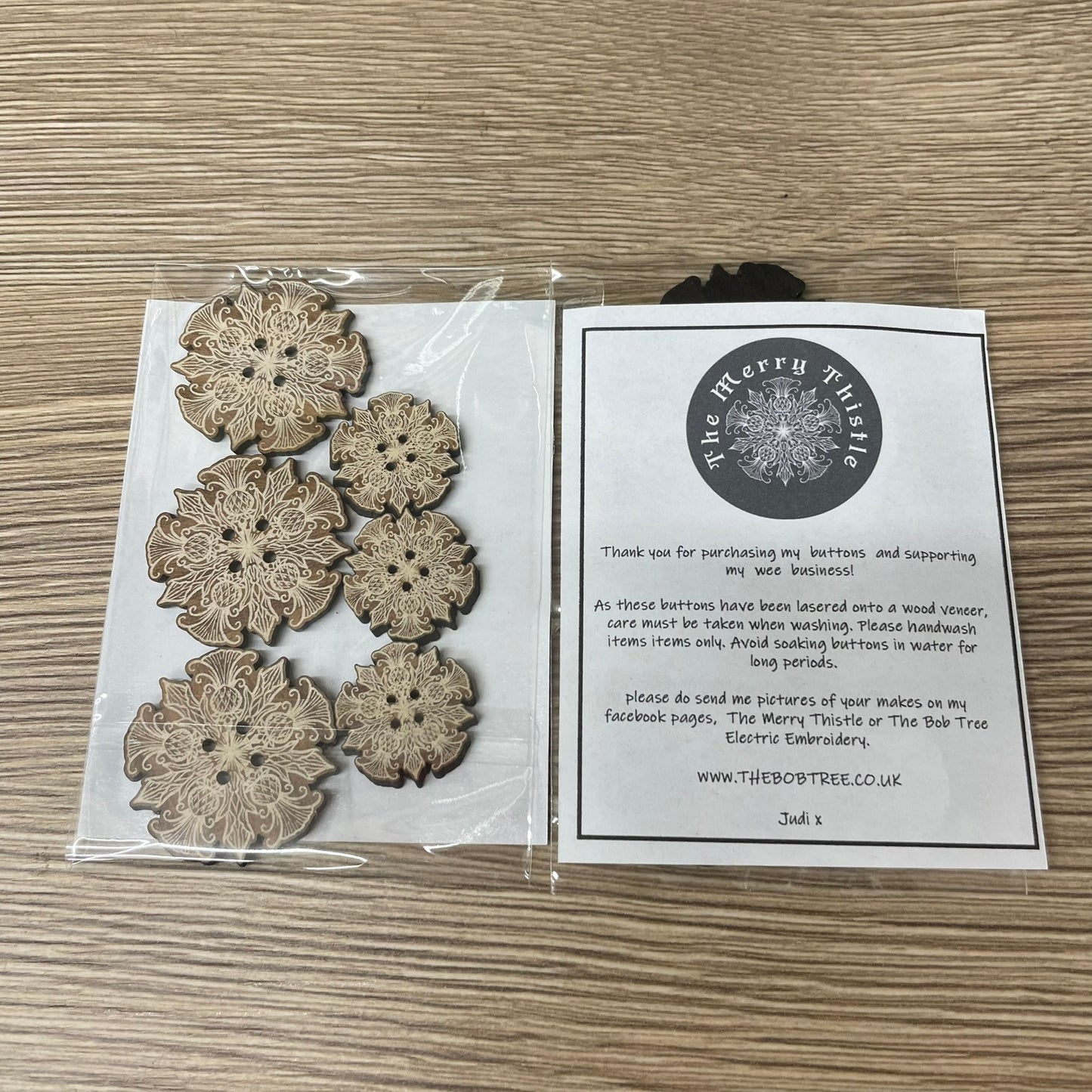 Merry Thistle Buttons